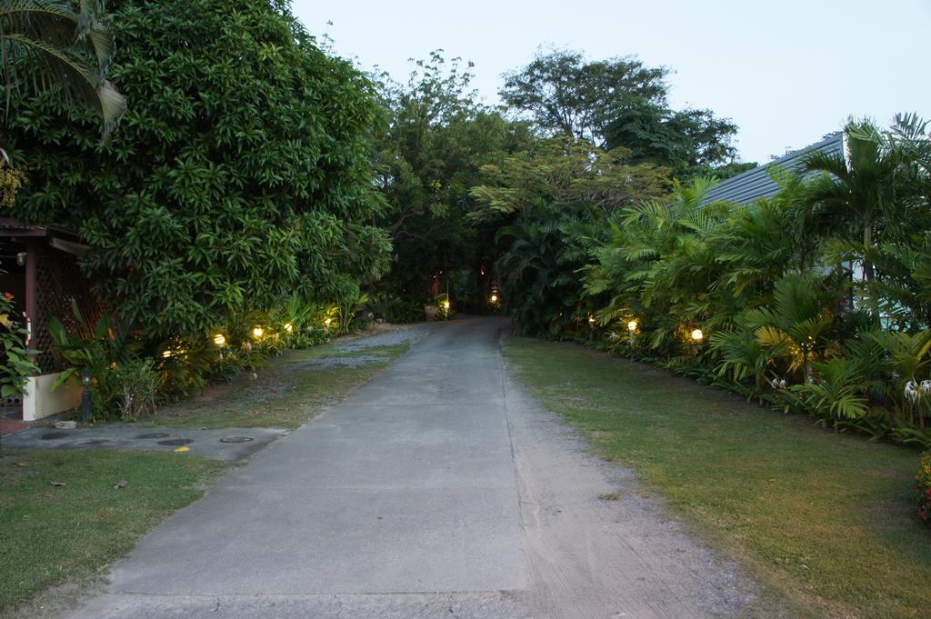 Palm Village Rawai Exterior photo