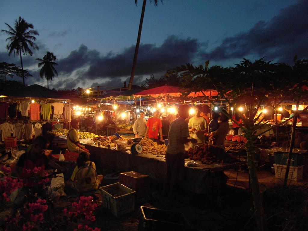 Palm Village Rawai Exterior photo