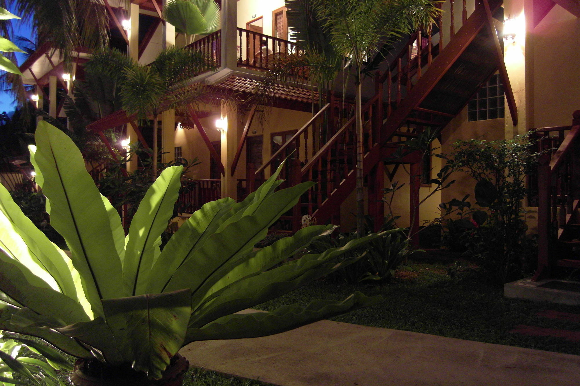 Palm Village Rawai Exterior photo