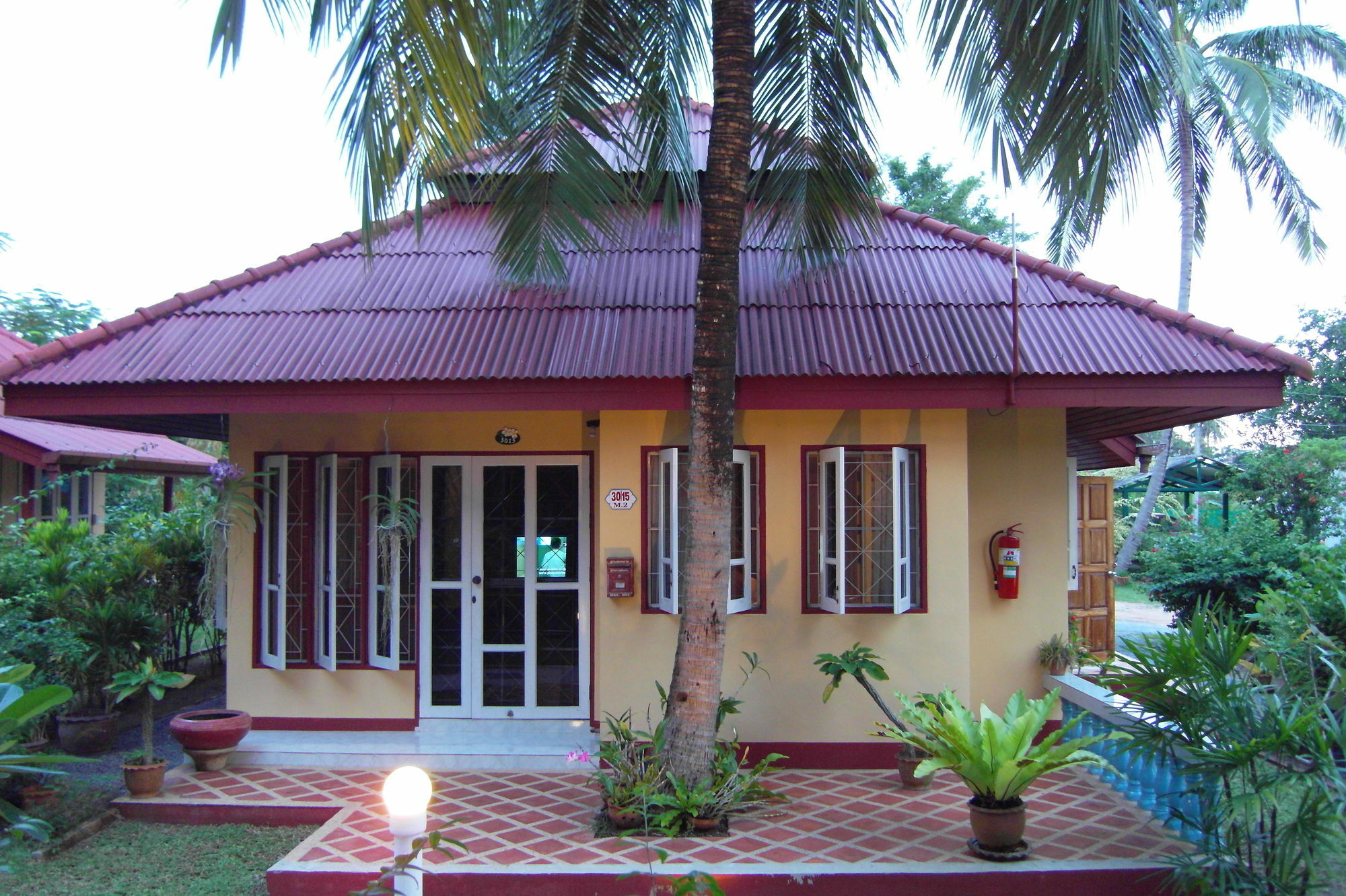 Palm Village Rawai Exterior photo