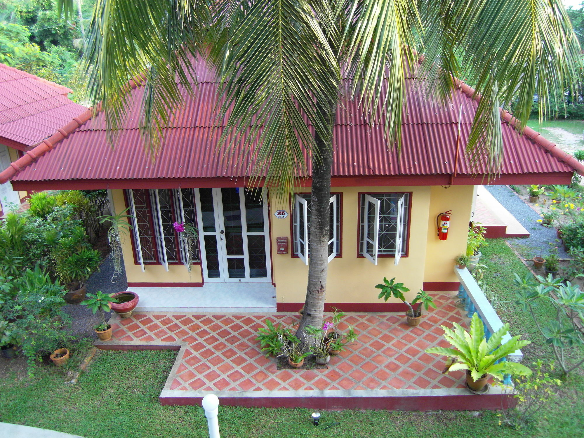 Palm Village Rawai Exterior photo