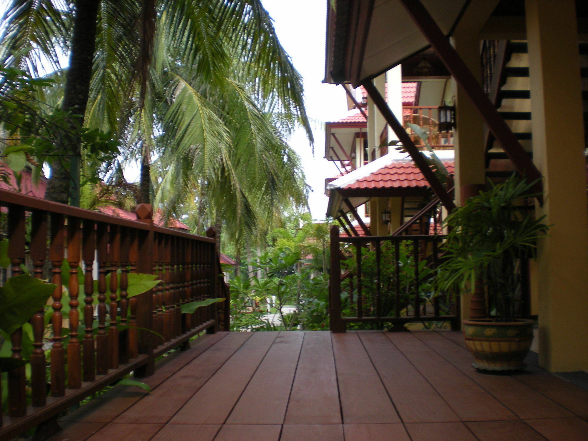 Palm Village Rawai Exterior photo